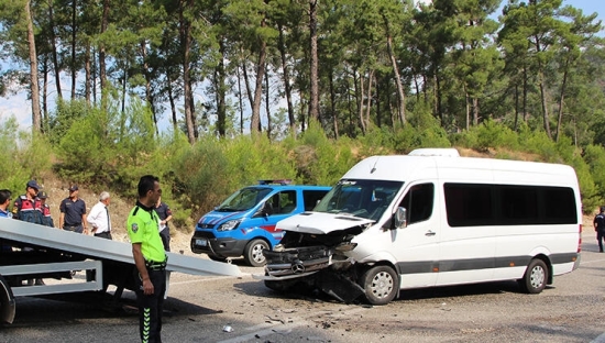 В Турции за день произошло три аварии с микроавтобусами